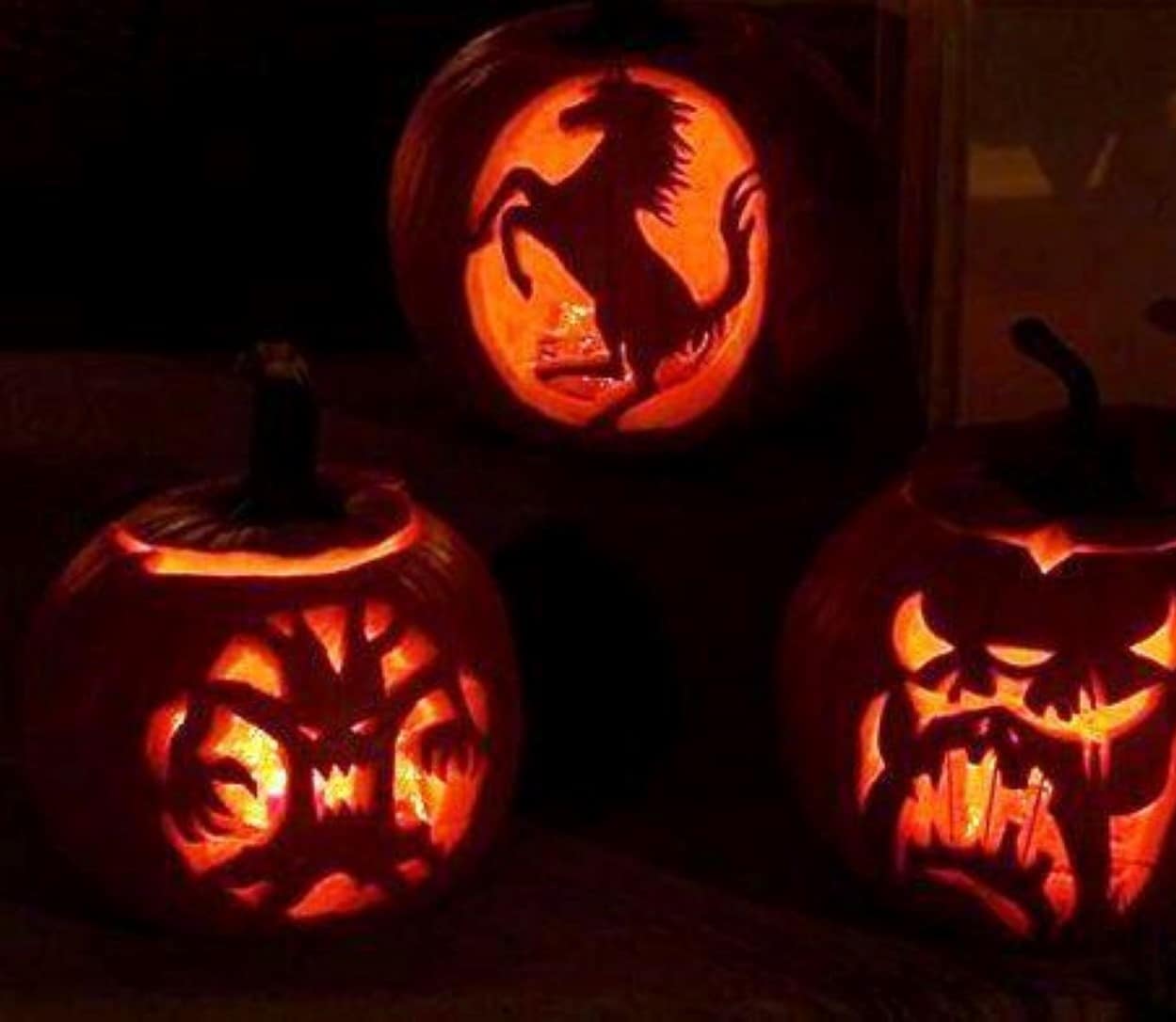 Pumpkin Carving with Kae Davis